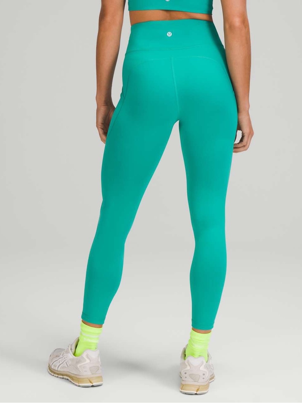 298. Lululemon Invigorate High-Rise Tight 25"
Maldives Green size 4 EUC pockets